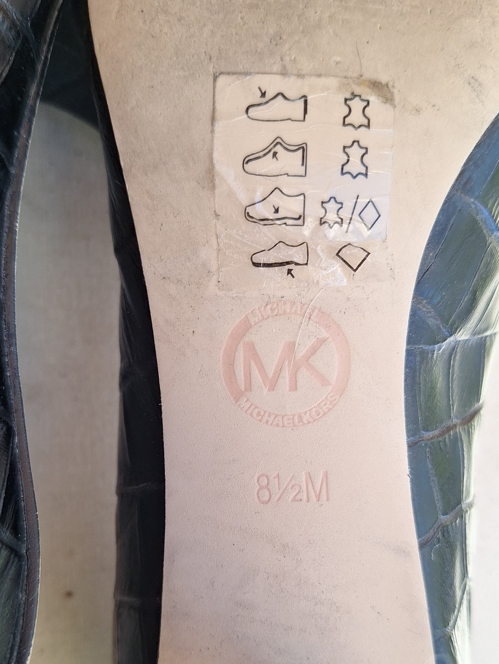 MICHAEL Michael KORS Leather Heels In Black - Picture 8 of 10